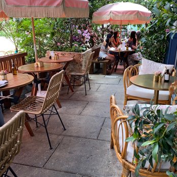 Little Hen - Left front of Restaurant - Breakfast & Brunch Near Me - Miami, Florida