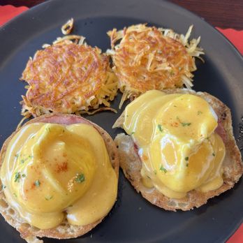 Half & Half - Eggs Benedict - Sandwiches Near Me - Reading, Massachusetts Half & Half - Eggs Benedict - Sandwiches Near Me - Reading, Massachusetts