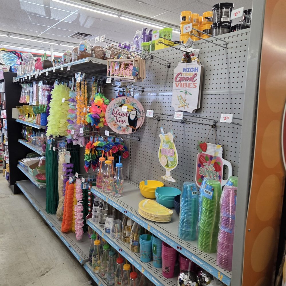Family Dollar - Discount Store Near Me - Lexington, Michigan