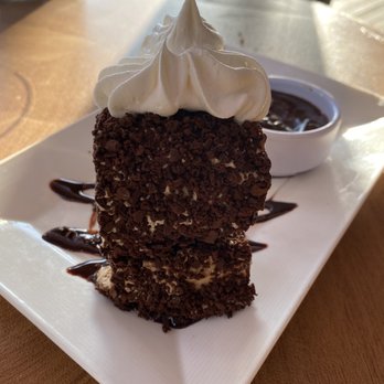 Hill Top Inn - Mud pie - New American Near Me - Elmira, New York Hill Top Inn - Mud pie - New American Near Me - Elmira, New York