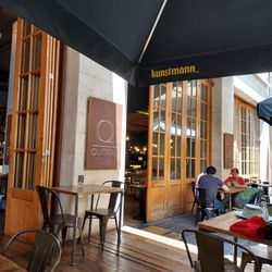 Quitral Fuego & Cava - Outdoor seating area