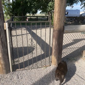 Lalos Dog Park - Dog Parks Near Me - Vaughn, New Mexico