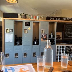 Dovetail Cellars