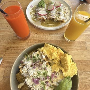 Pradera Brunch - Breakfast & Brunch Near Me - Baldwin Park, California