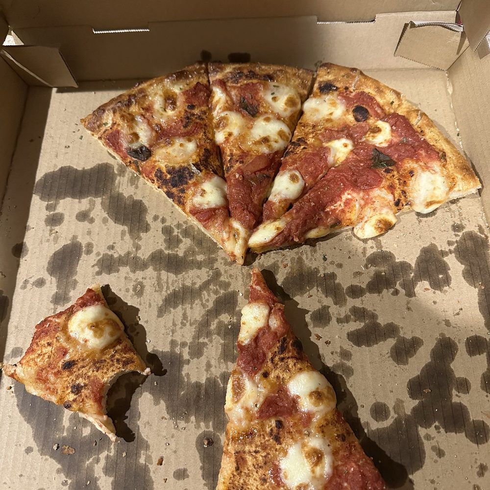 Lost Pizza - Queen Margherita (LARGE) - Pizza Near Me - Jonesboro, Arkansas Lost Pizza - Queen Margherita (LARGE) - Pizza Near Me - Jonesboro, Arkansas
