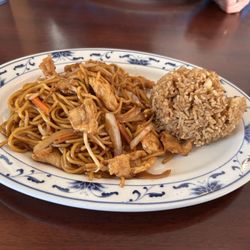 Asian Bistro - Chicken Low Mein