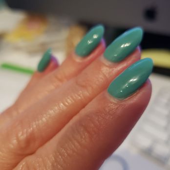 Posh Nails - 4 days after. Powder dip. - Nail Salons Near Me - Manhattan Beach, California
