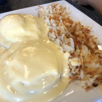 Gangnam Cafe - Eggs Benedict. Unusually salty. 3/5 - American Near Me - Concord, California