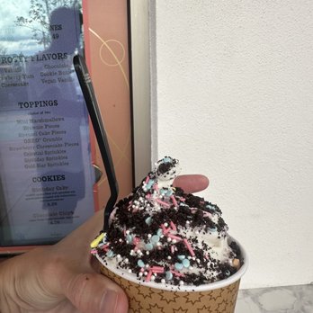 Frosty Moon - Ice Cream & Frozen Yogurt Near Me - Orlando, Florida