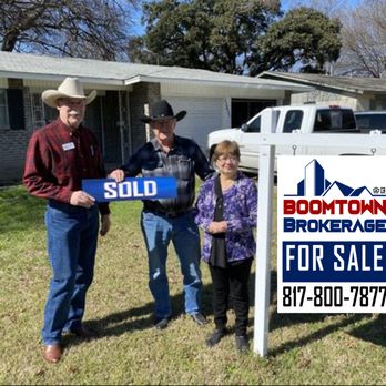Boomtown Brokerage - Helping parents of graduated softball players buy & sell their homes is very rewarding! - Real Estate Agents Near Me - Flower Mound, Texas Boomtown Brokerage - Helping parents of graduated softball players buy & sell their homes is very rewarding! - Real Estate Agents Near Me - Flower Mound, Texas