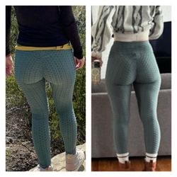 Oxygen Yoga & Fitness - One year, work of progress going only here 3 to 4x a week and doing the work outs at home. Gained 4" in my butt. Booty by Anna!