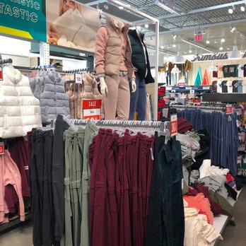 Old Navy - Inside - Men's Clothing Near Me - Cedar Knolls, New Jersey Old Navy - Inside - Men's Clothing Near Me - Cedar Knolls, New Jersey