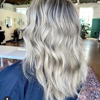 Flaunt Salon - Hair Salons Near Me - Long Beach, California