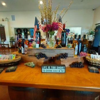 Black Willow Winery - Wineries Near Me - Burt, New York Black Willow Winery - Wineries Near Me - Burt, New York