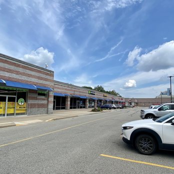 River Town Shopping Center - H&R Block, Giant Eagle, Citizens Bank, Chinese restaurant, etc. - Shopping Centers Near Me - Verona, Pennsylvania River Town Shopping Center - H&R Block, Giant Eagle, Citizens Bank, Chinese restaurant, etc. - Shopping Centers Near Me - Verona, Pennsylvania