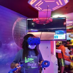 VR Playzone - Shooting at imaginary targets