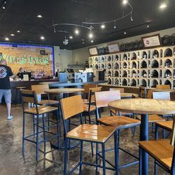 Giorgio's Family Restaurant - Wine Shop/Bar