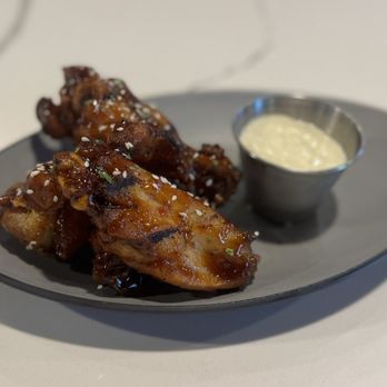 The Vault - The Withdrawl Wings - American Near Me - Pompano Beach, Florida