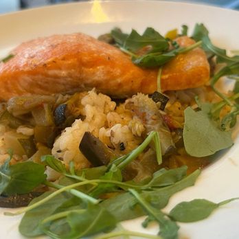 La Cantine du Saint Roch - Salmon risotto, very good - French Near Me - Carcassonne, 11 La Cantine du Saint Roch - Salmon risotto, very good - French Near Me - Carcassonne, 11