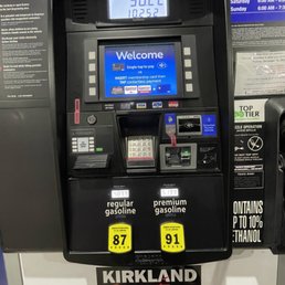 Full tank 11/7/22 regular 4.89/gal premium 5.19/gal No Line at 5:30p it was raining. Great service from attendee if needed.
