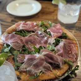 The prosciutto pizza The prosciutto pizza