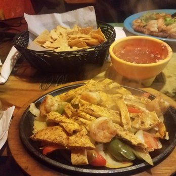 Chimi’s Fresh-Mex - Mexican Near Me - St Peters, Missouri Chimi’s Fresh-Mex - Mexican Near Me - St Peters, Missouri
