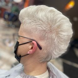 Famous Fadez Barbershop