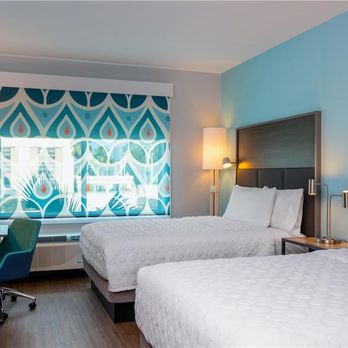 Tru by Hilton St. Augustine I-95 - Guest room - Hotels Near Me - St. Augustine, Florida