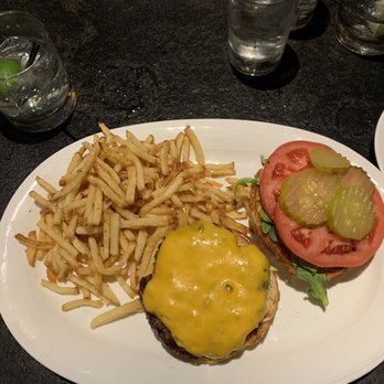 Towne Grill - Wagyu Burger - New American Near Me - Fort Worth, Texas
