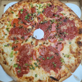 PRIMOS - The 1st delivery 14" with the sauce on top of the cheese, not baked in! - Pizza Near Me - Danville, California