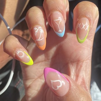 Smiley Nail Spa - Nail Salons Near Me - Walnut Creek, California