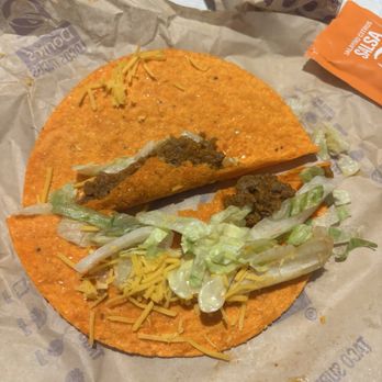 Taco Bell - Shitty Doritos loco taco - Fast Food Near Me - New Caney, Texas