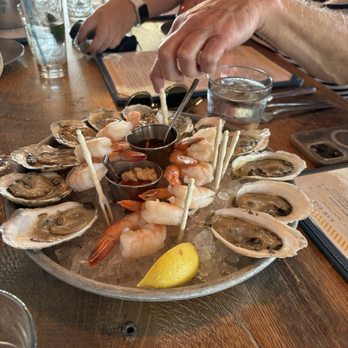 The Boathouse Restaurant - Maine Oysters and Shrimp Cocktail - Seafood Near Me - Kennebunkport, Maine