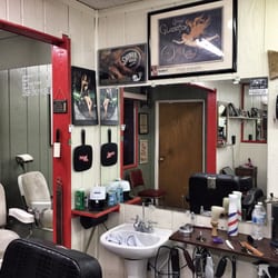 12th Street Barber Shop - Simple setup
