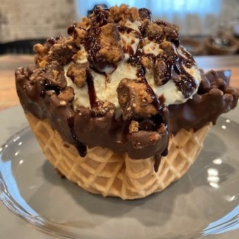 Chris's Coffee & Custard - Ice Cream & Frozen Yogurt Near Me - Roanoke, Virginia Chris's Coffee & Custard - Ice Cream & Frozen Yogurt Near Me - Roanoke, Virginia
