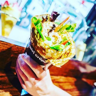 T-Swirl Crepe by null