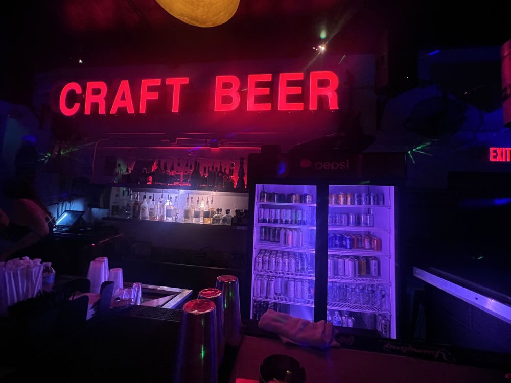 Garage Bar Image