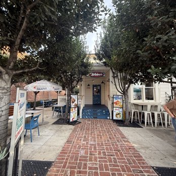 Wahoo's Fish Taco - Cute Victorian house - Mexican Near Me - Orange, California Wahoo's Fish Taco - Cute Victorian house - Mexican Near Me - Orange, California