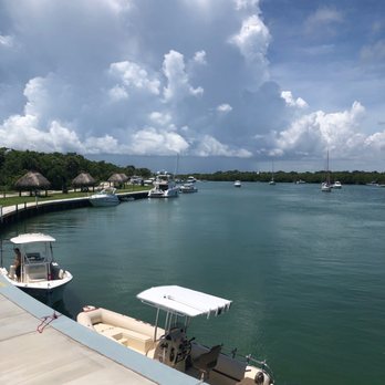 Boater's Grill - Seafood Near Me - Key Biscayne, Florida