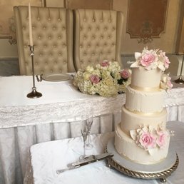 Included searing for bride and groom Included searing for bride and groom