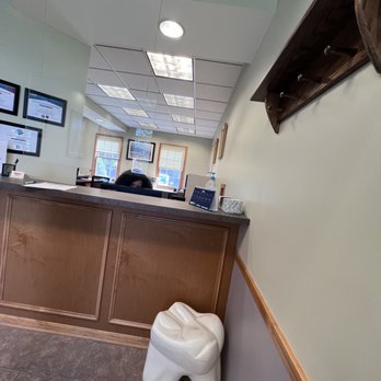 Dentist's Tree - Endodontists Near Me - Munroe Falls, Ohio