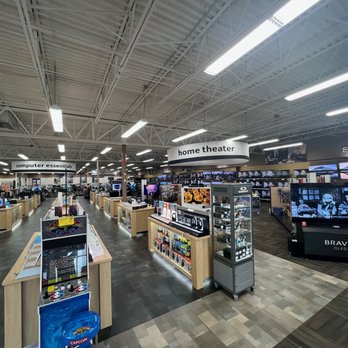 Electronic Express - View showing various departments and a glimpse of the TV wall - Electronics Near Me - Chattanooga, Tennessee Electronic Express - View showing various departments and a glimpse of the TV wall - Electronics Near Me - Chattanooga, Tennessee