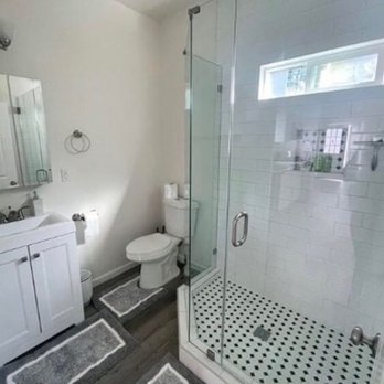 Strong Builders - bathroom with shower - General Contractors Near Me - Fullerton, California