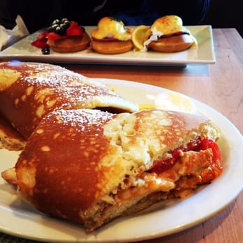 Brownstone Pancake Factory - Breakfast & Brunch Near Me - Edgewater, New Jersey
