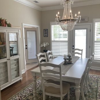 Pink Lemonade Enterprises - Dining Room - Home Cleaning Near Me Pink Lemonade Enterprises - Dining Room - Home Cleaning Near Me
