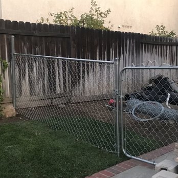 Modern Landscape - Side gate as it was being built. Very convenient to have a doggie area to avoid her going on our new lawn - Landscaping Near Me - Redlands, California Modern Landscape - Side gate as it was being built. Very convenient to have a doggie area to avoid her going on our new lawn - Landscaping Near Me - Redlands, California