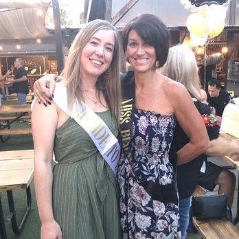 Blackbird Tavern - Friends - Gastropubs Near Me - Temecula, California