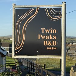 Twin Peaks B&B - Twin Peaks B&B located in Doolin, Co. Clare, Ireland is clean and walking distance to shops and pubs.