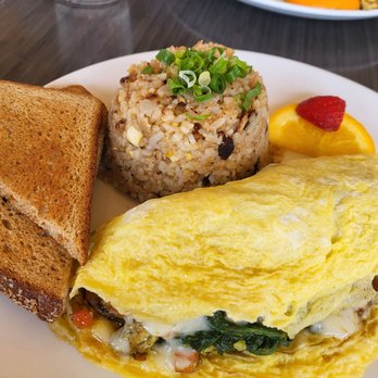 Sweet E's Cafe - Pesto Chicken omelet w/ fried rice and brown bread - Cafes Near Me - Honolulu, Hawaii Sweet E's Cafe - Pesto Chicken omelet w/ fried rice and brown bread - Cafes Near Me - Honolulu, Hawaii
