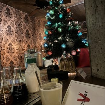 Small Victory - Cocktail Bars Near Me - Austin, Texas